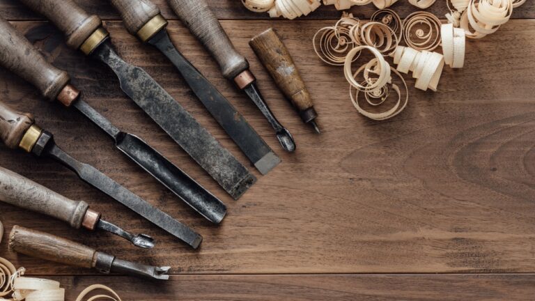 21 Essential Woodworking Tools For Beginners List