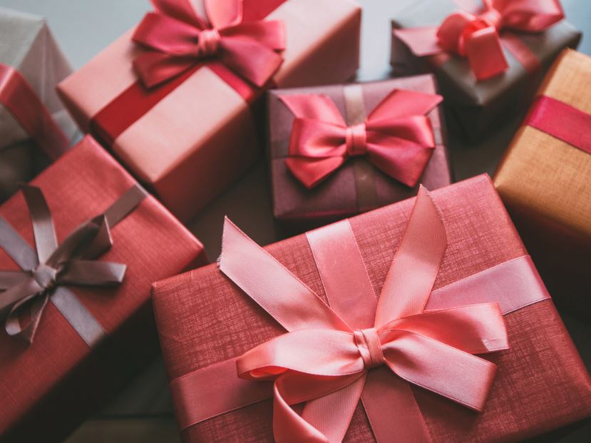 how to get products into a gift guide