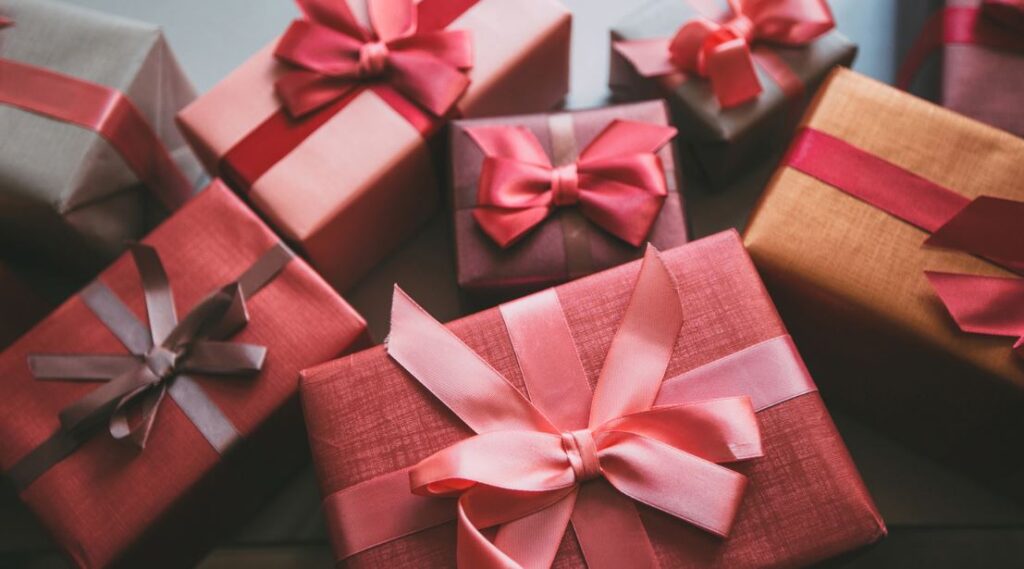 how to get products into a gift guide