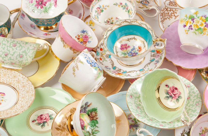 tea lovers gifts: vintage tea set